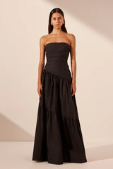 SHONA JOY - MAIORI STRAPLESS TIERED MAXI DRESS - BLACK