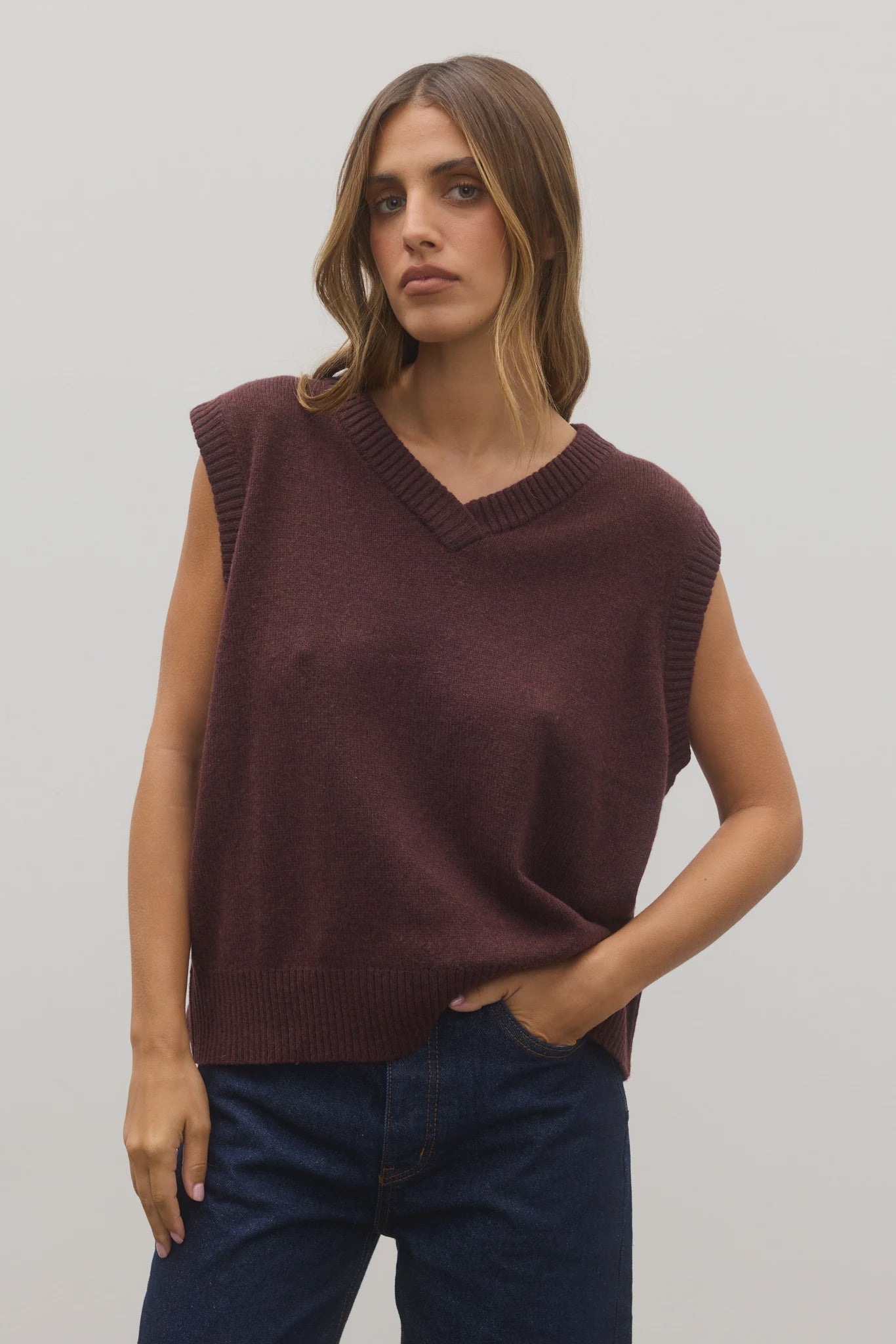 BAYSE - EMBER KNIT VEST - PLUM