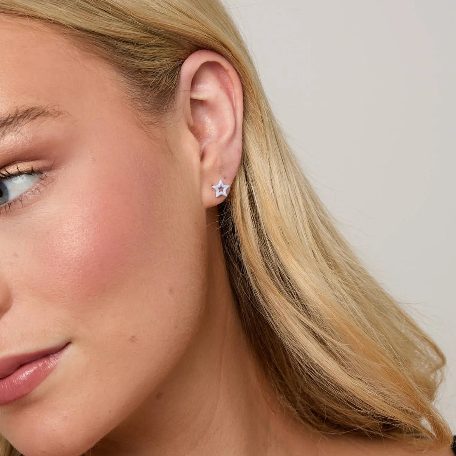 DOLCETTO DESIGNS -COMETA STAR STUD EARRINGS - LAVENDER