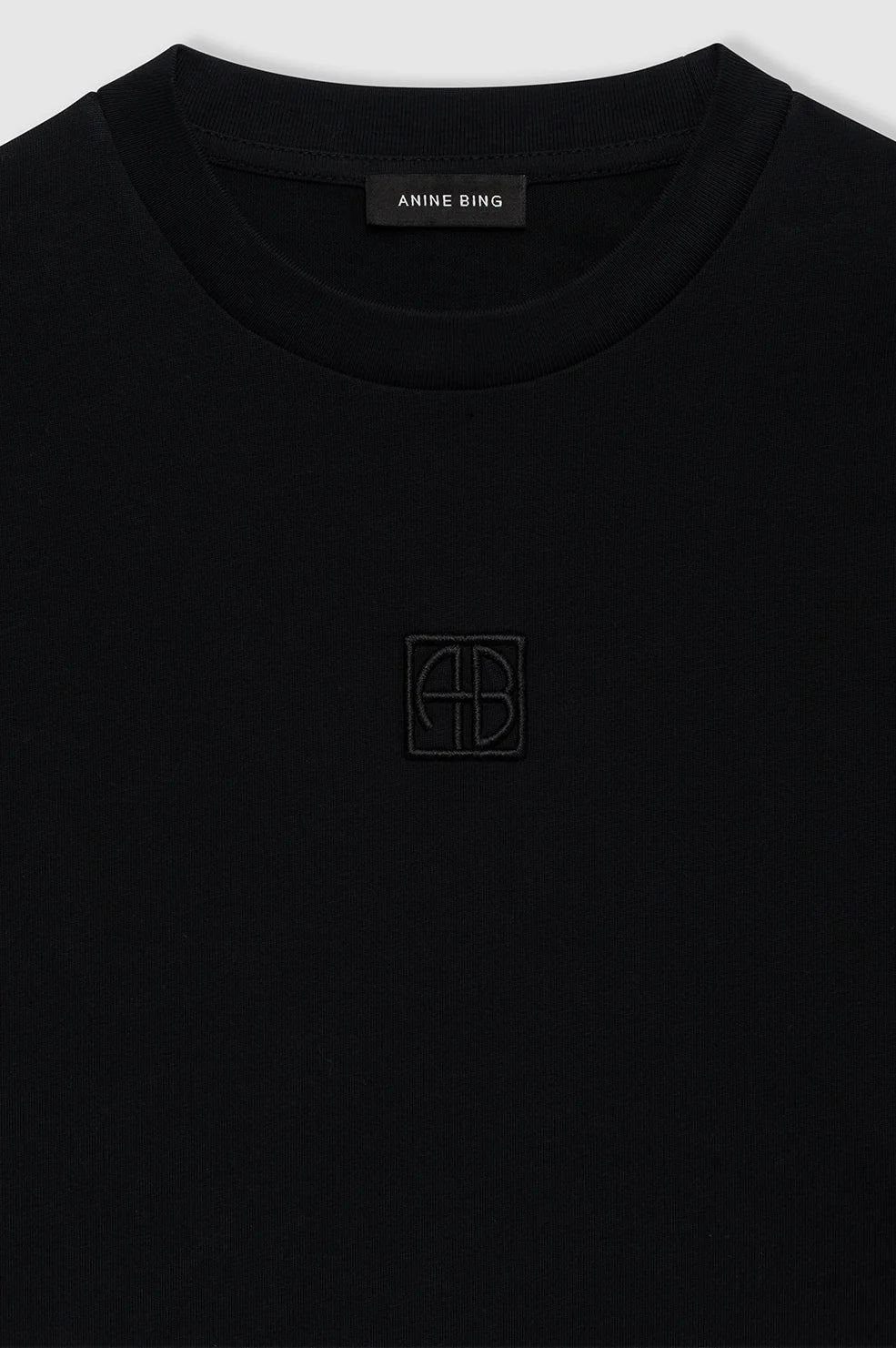 ANINE BING - MYERS CROPPED TEE FRAMED MONOGRAM - BLACK