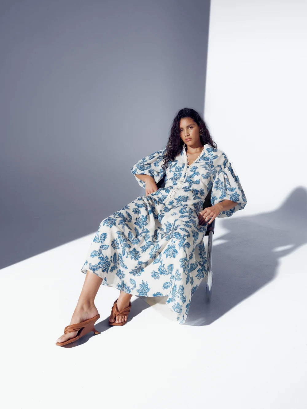 KIVARI - BLUEBELL MAXI DRESS - BLUE ECRU
