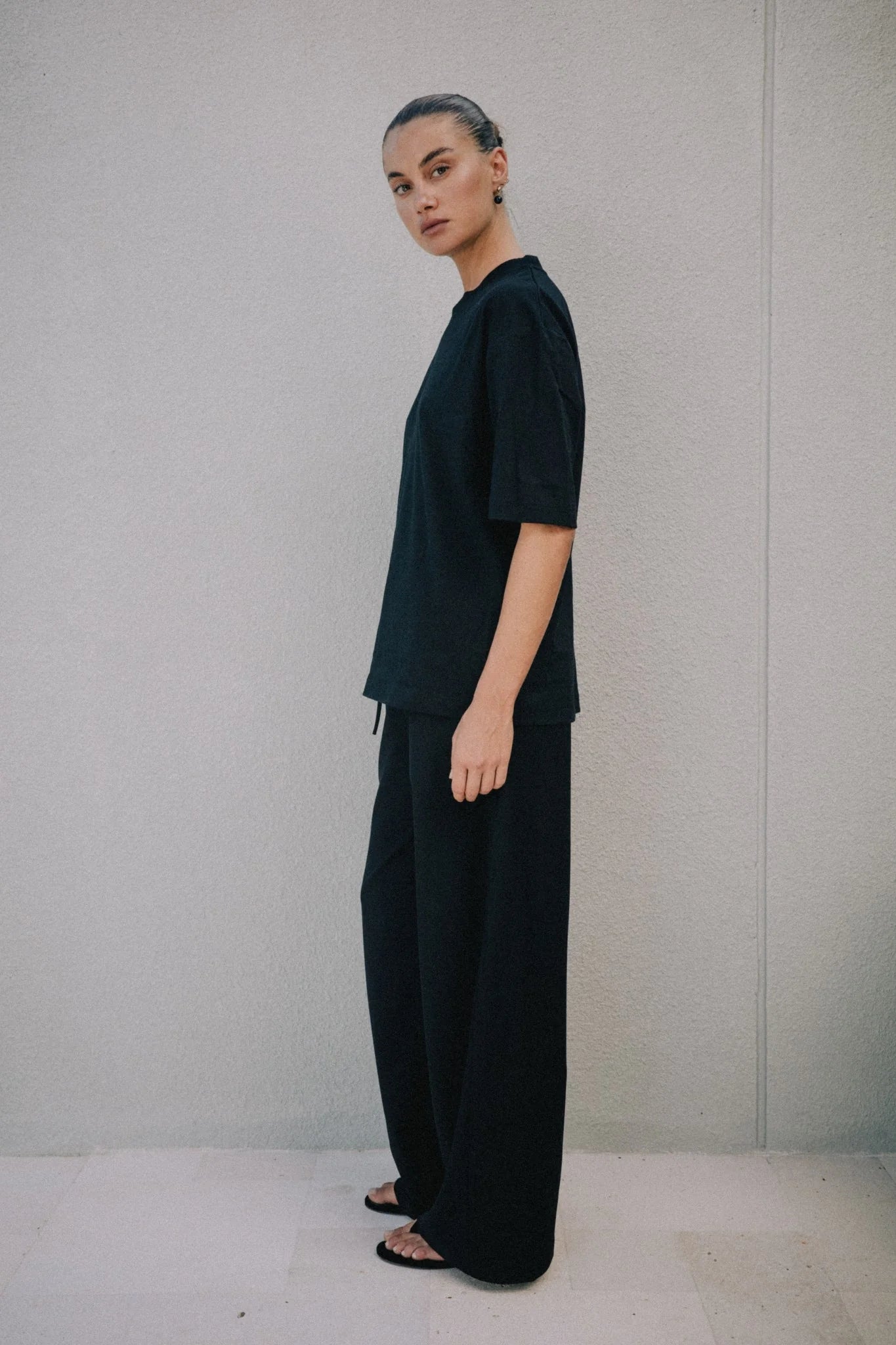 RAEF THE LABEL - ELLA BOYFRIEND TEE - BLACK
