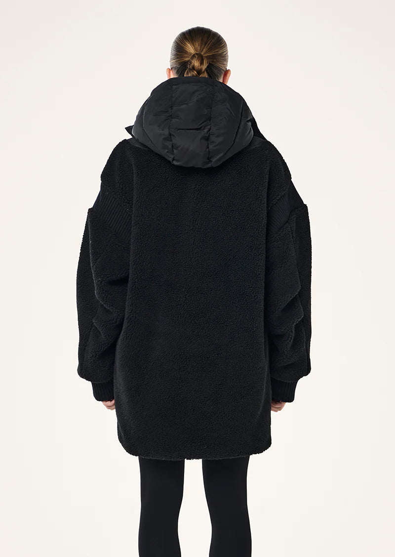 PE NATION - DISTRICT JACKET - BLACK