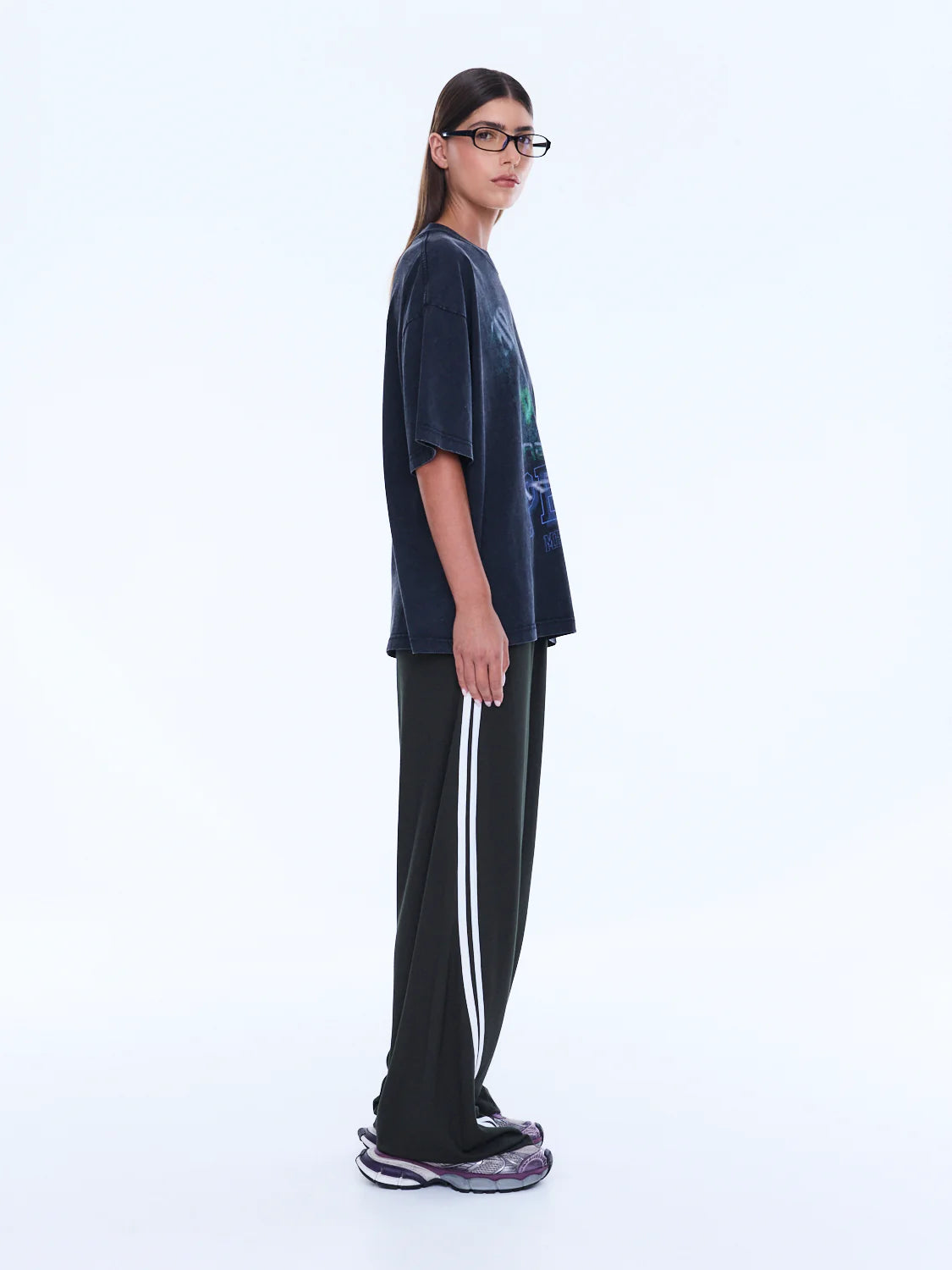 ENA PELLY - MAEVE RELAXED TEE - VINTAGE BLACK/EP