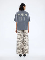 ENA PELLY - PELLY WORLD TOUR TEE - WASHED GREY