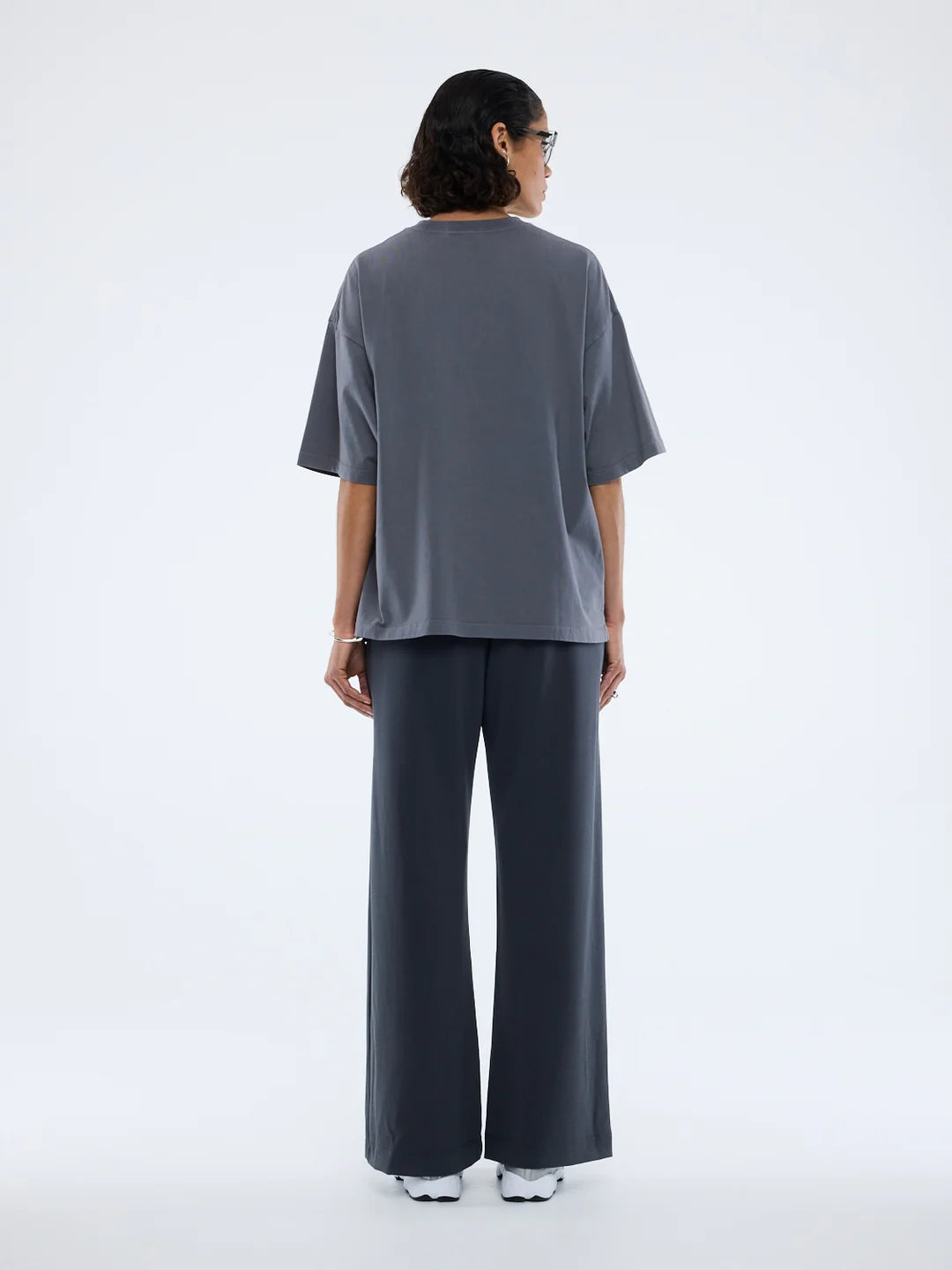 ENA PELLY - PELLY SPRAY HEART TEE - WASHED GREY