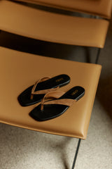 SIREN - EVITA FLAT THONG - TOBACCO SUEDE