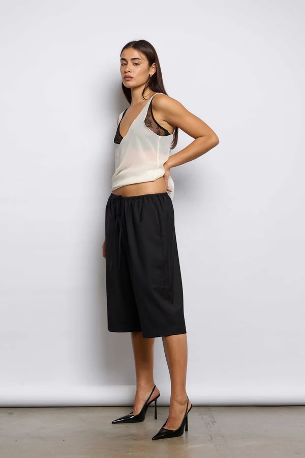ISSA TURNER - JUNE SHORT - BLACK