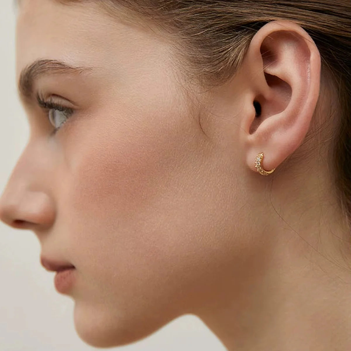 ZAYA - MIKA MINI PAVE HUGGIES