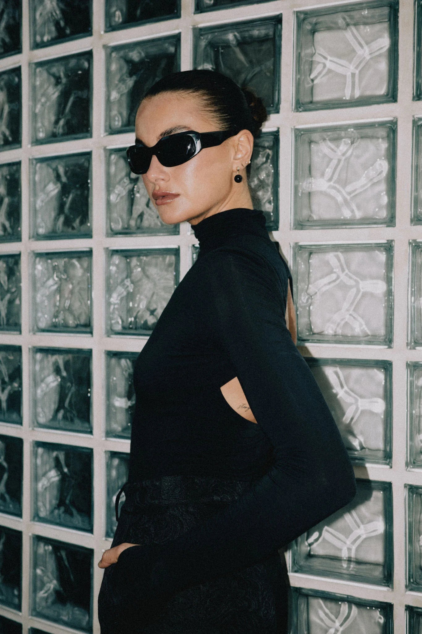 RAEF THE LABEL - LAYLA BLACKLESS TOP - BLACK