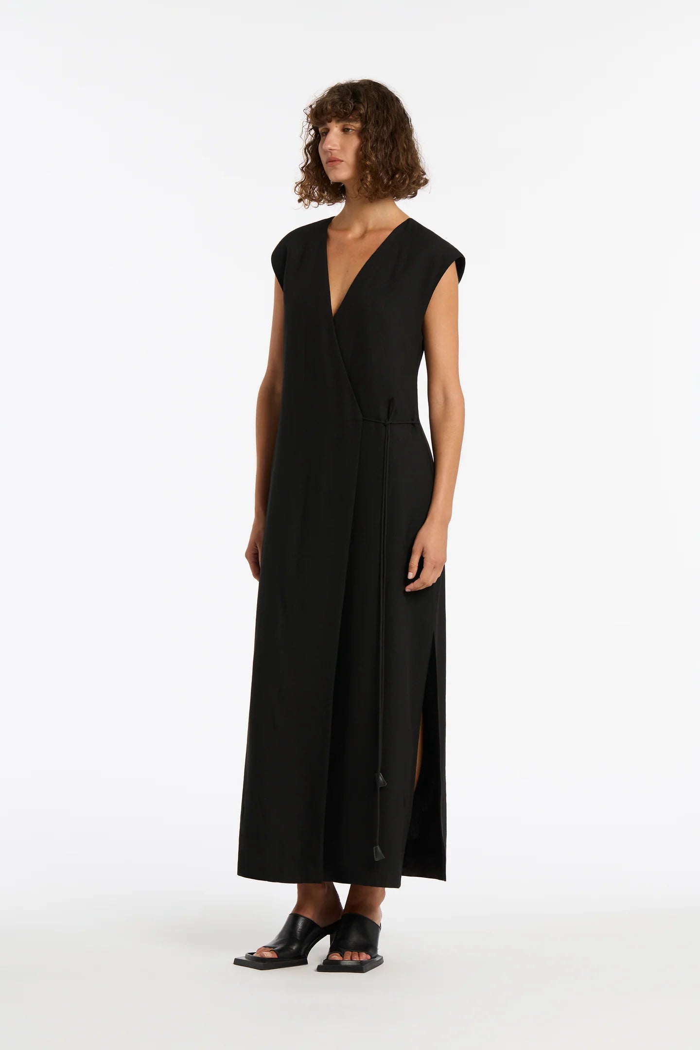 SIR - CLEMENCE WRAP DRESS - BALCK