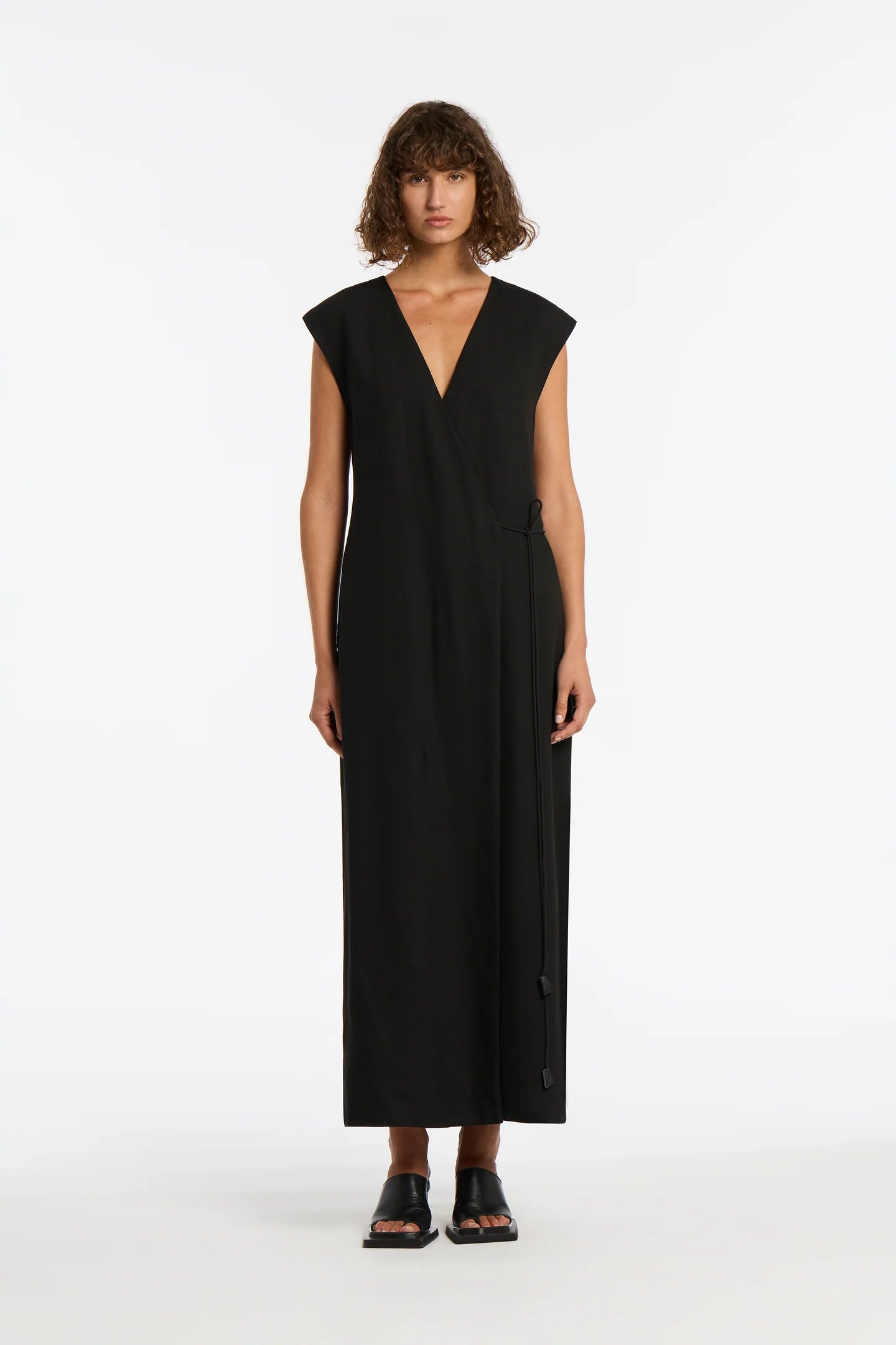 SIR - CLEMENCE WRAP DRESS - BALCK