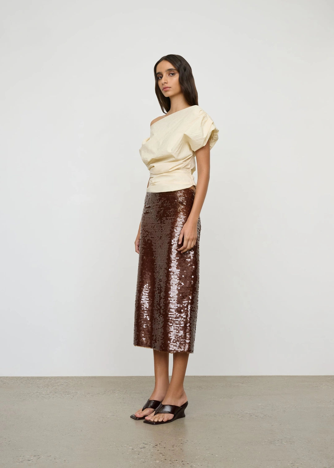 ONE OF OTHERS - KENDALL SKIRT - COFFEE