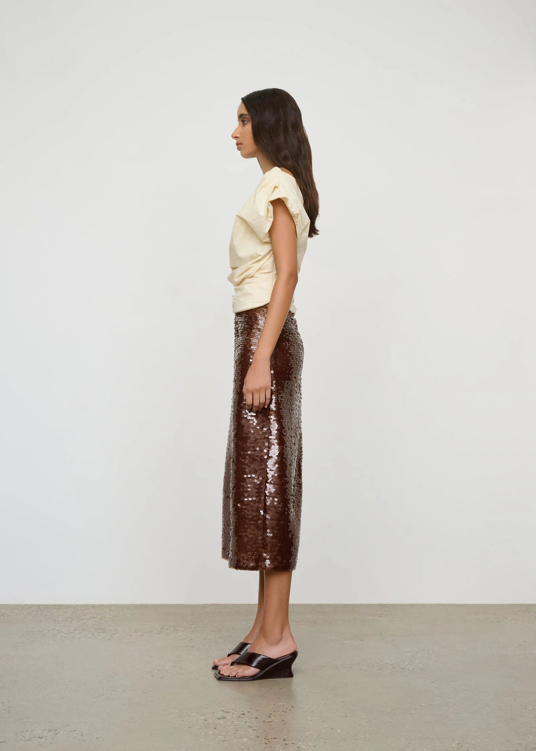 ONE OF OTHERS - KENDALL SKIRT - COFFEE