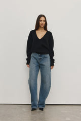 BAYSE - SONIA V NECK - BLACK