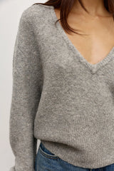 BAYSE - SONIA V NECK - LIGHT GREY