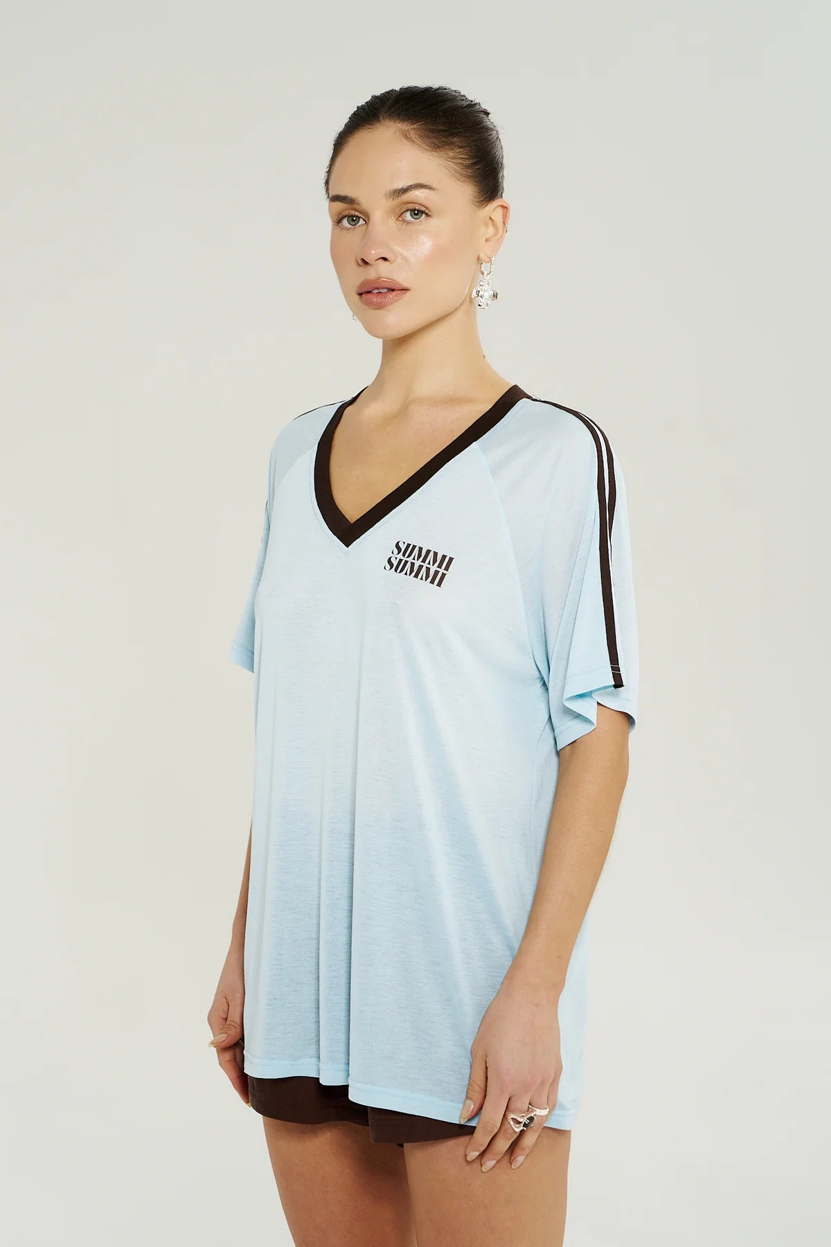 SUMMI SUMMI - V NECK JERSEY TEE - ICEL