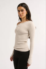 PRIMI - COBIE OFF SHOULDER LONG SLEEVE - OATMEAL