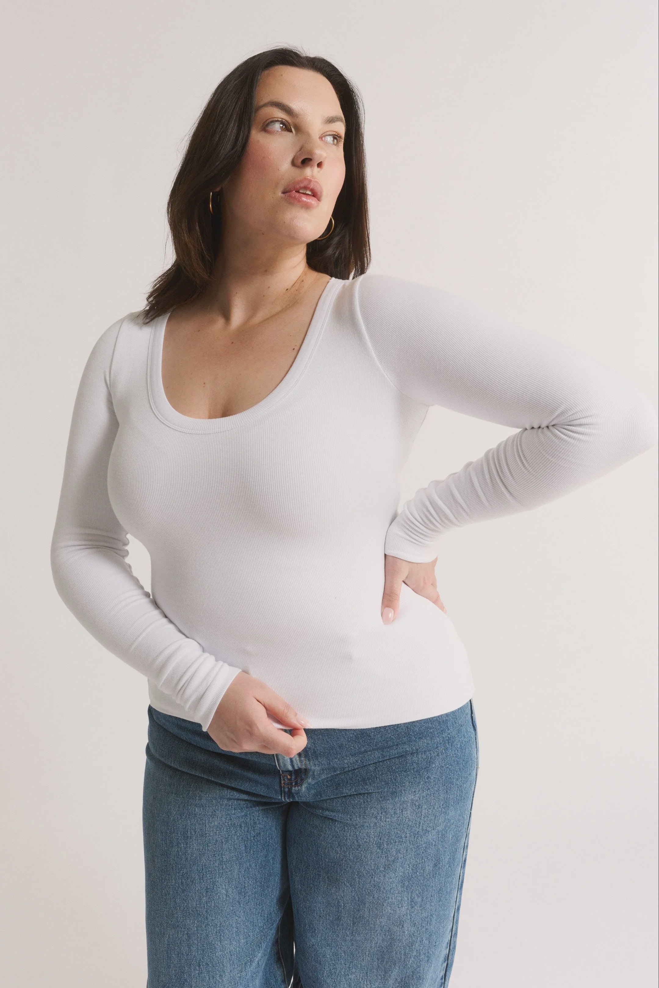 PRIMI - NINA SCOOP NECK LONG SLEEVE - OPTIC WHITE
