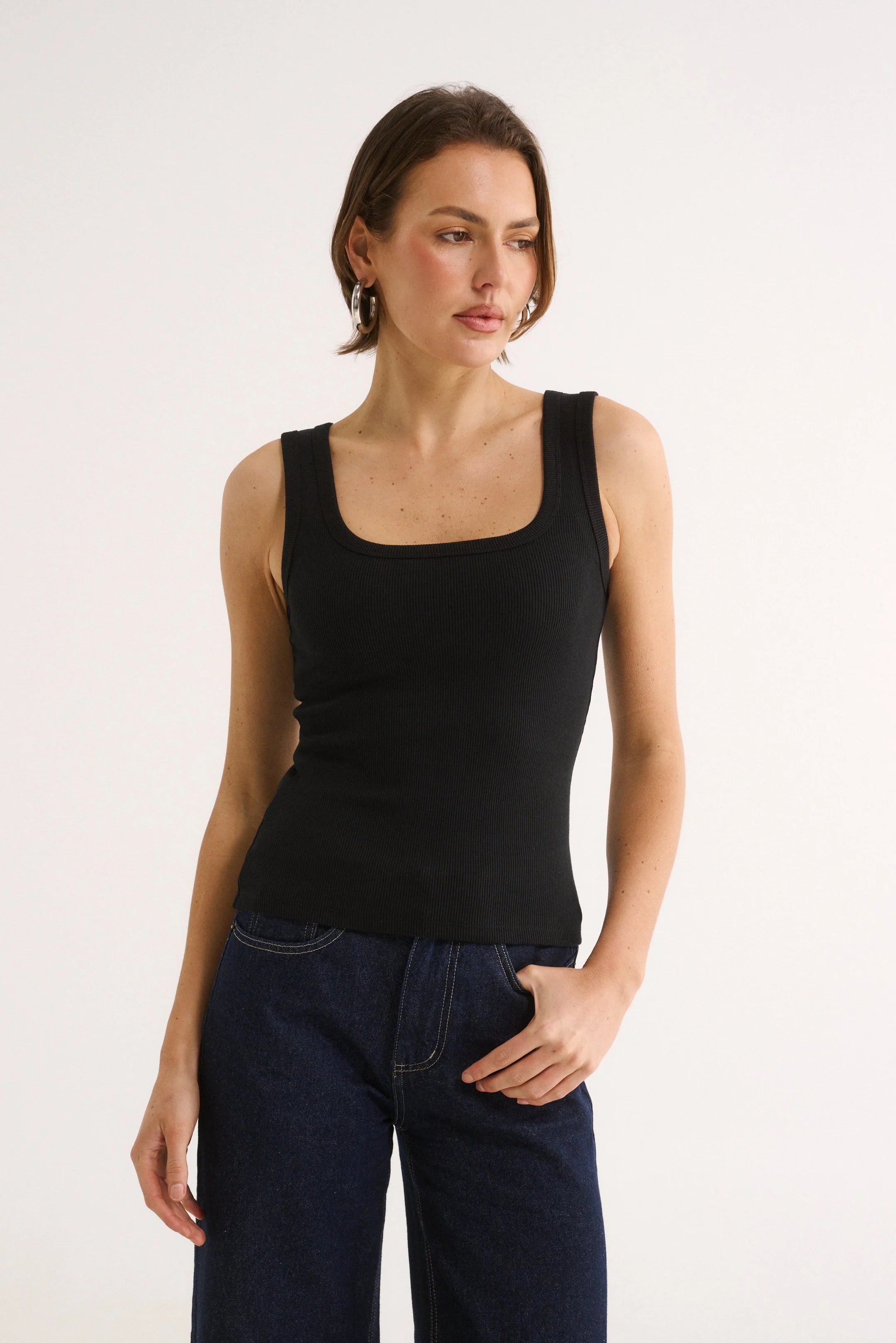 PRIMI - HARMONY SQUARE NECK TANK - BLACK