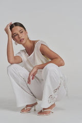 PRE-ORDER - SUMMI SUMMI - RELAXED ANGLAISE PANT - WHITE