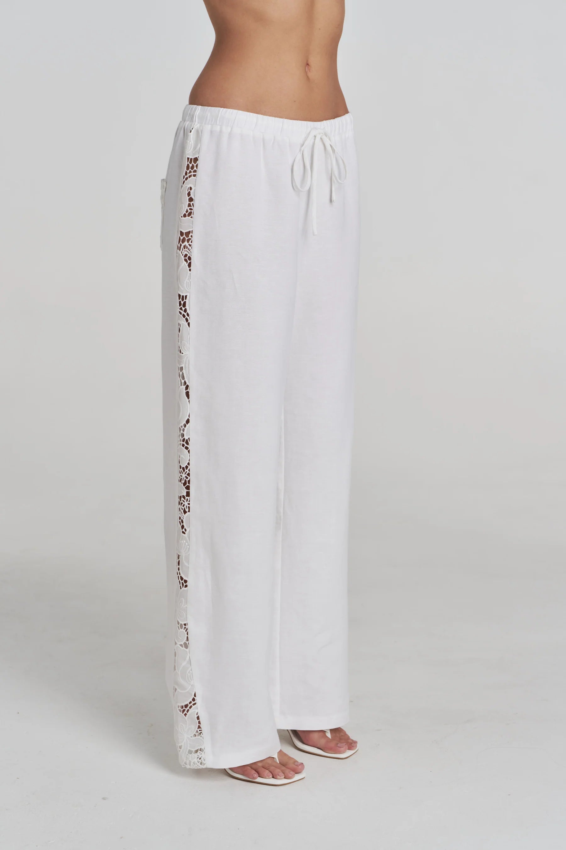 SUMMI SUMMI - RELAXED ANGLAISE PANT - WHITE