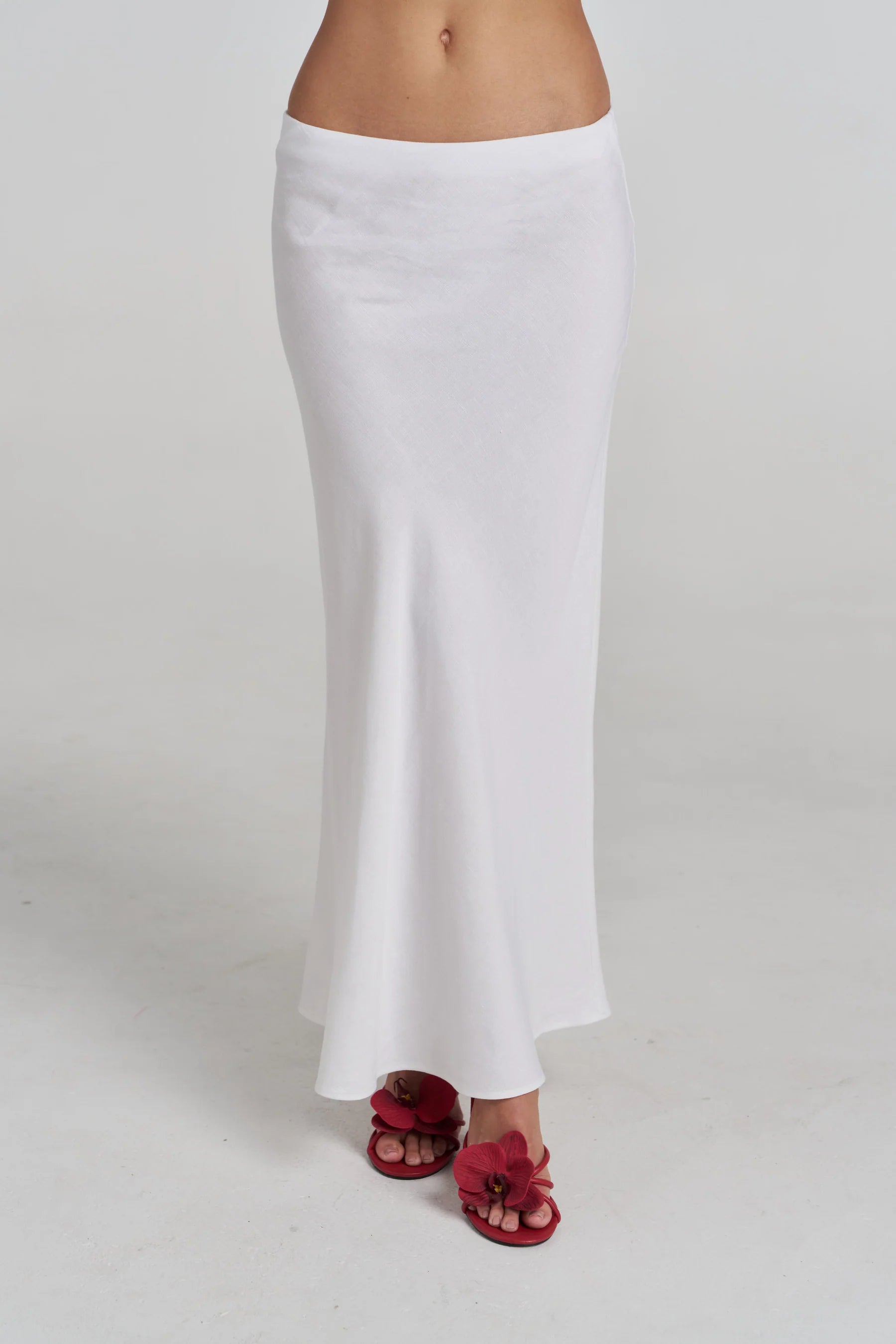 PRE-ORDER - SUMMI SUMMI - SLIP SKIRT - WHITE